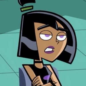 Meet your Posher, Chloe